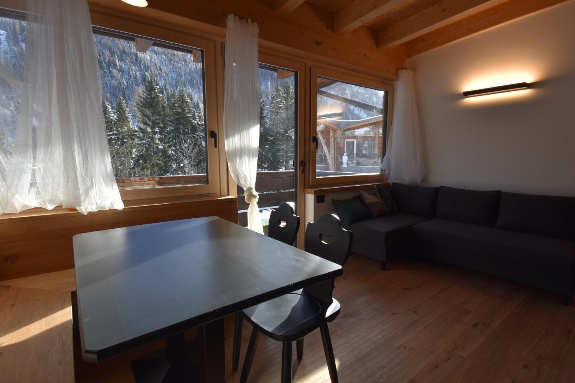 Apartment Attic Miralago Mhd